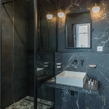 The Blue King Apartment Paris